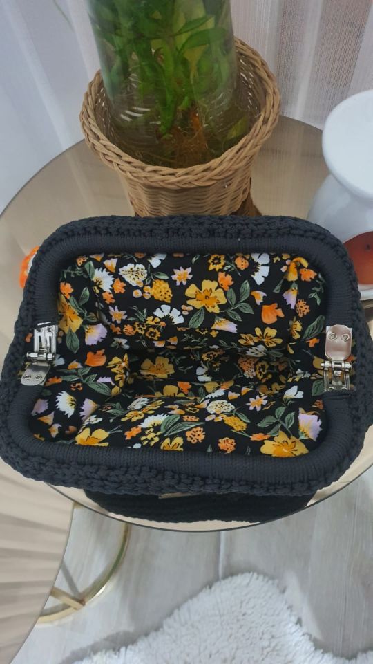 Burslu Çanta Füme Siyah